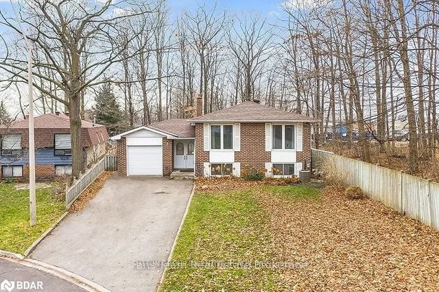7 Rosedale Place Upper Unit, Barrie