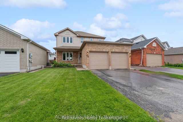 66 Leggott Avenue, Barrie