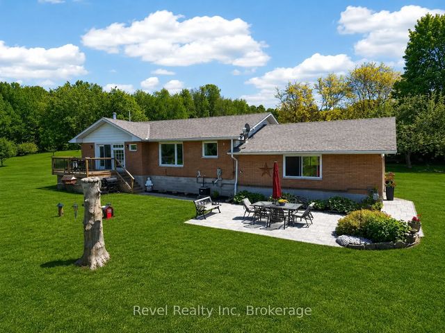 2391 Rumney Road, Tay