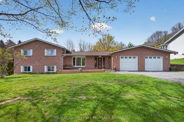 63 Lepage Drive, Penetanguishene