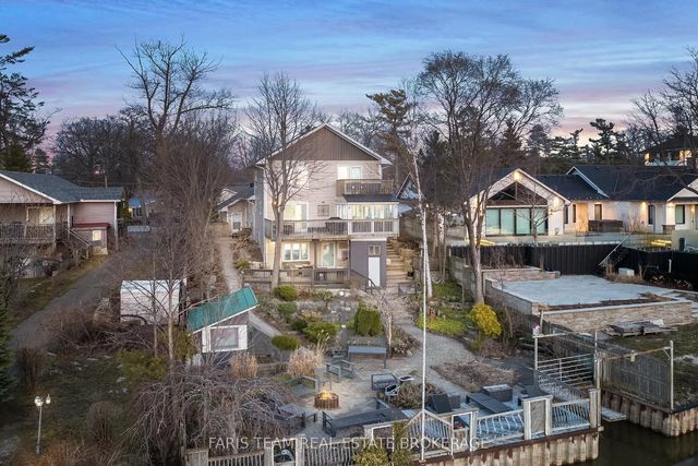 60 River Avenue Crescent, Wasaga Beach