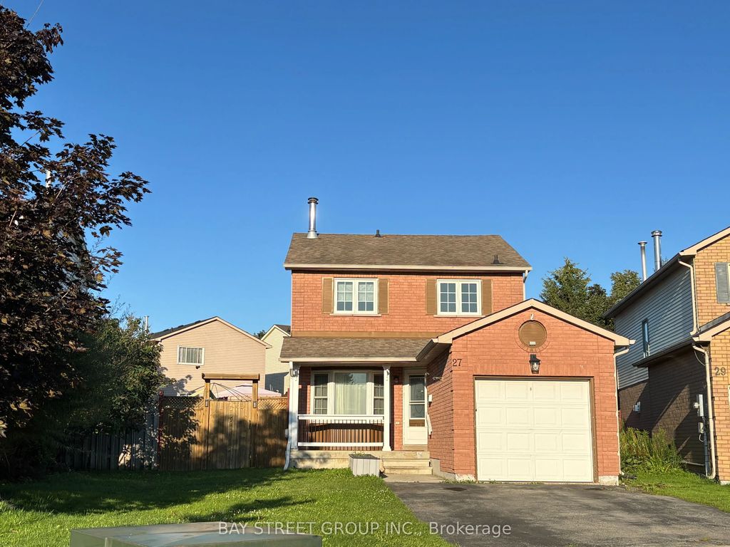 27 Lindsay Court, Barrie