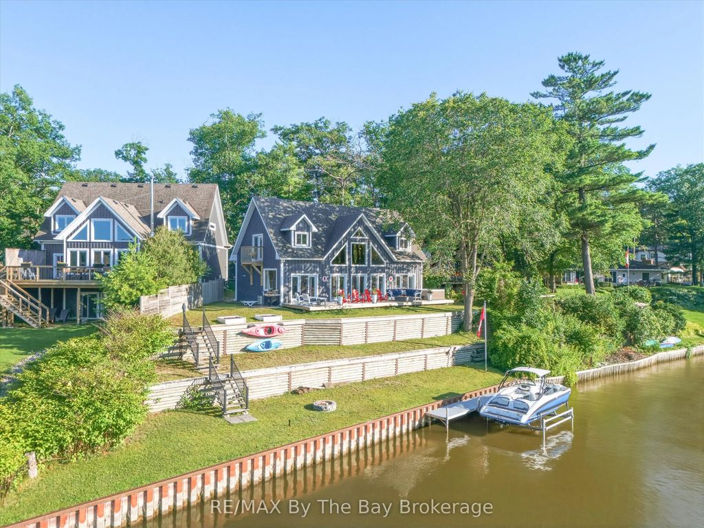 2056 River Road W, Wasaga Beach