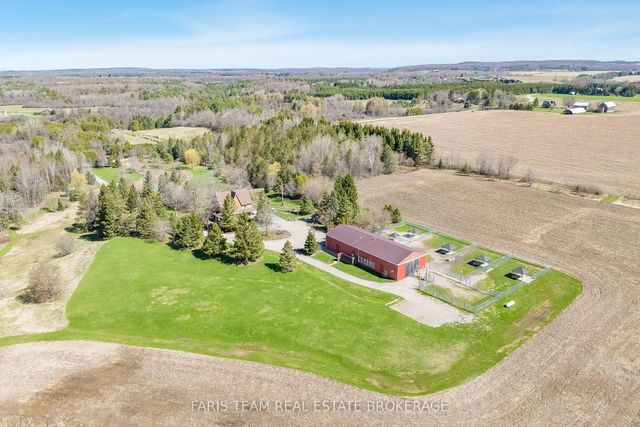 301 Concession 4 Road E, Tiny