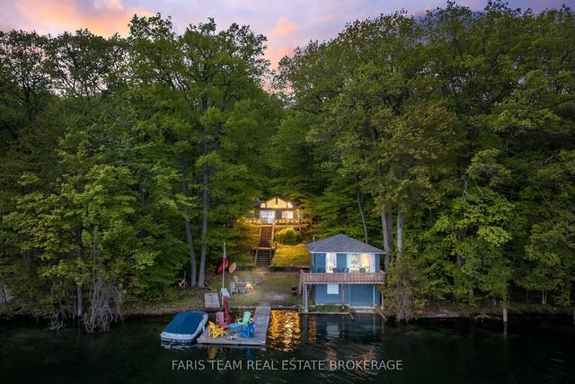 112 Farlain Lake Road E, Tiny