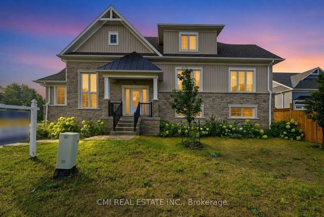 3205 Mosley Street, Wasaga Beach