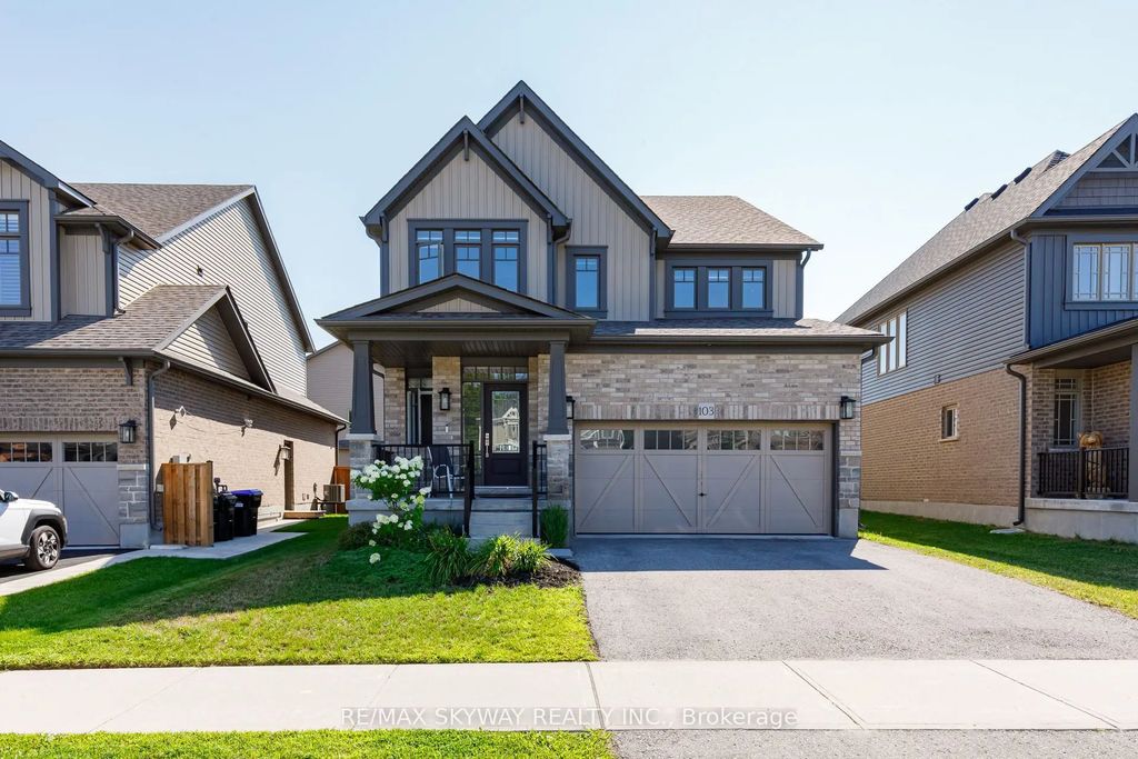 103 Plewes Drive W, Collingwood