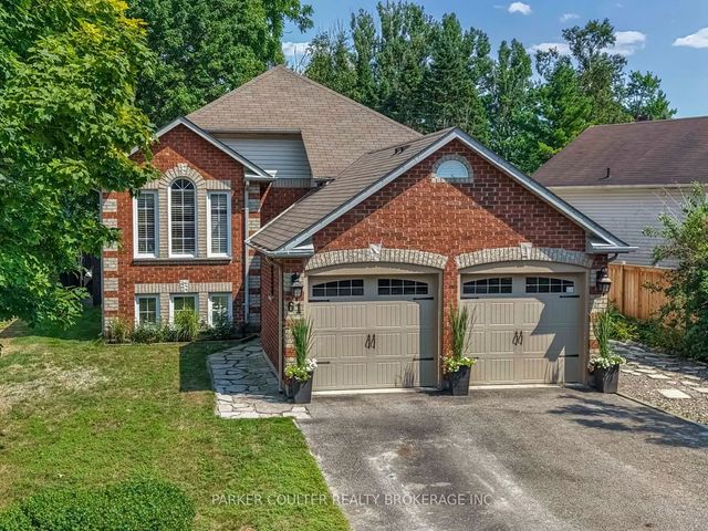 61 Dyer Drive, Wasaga Beach