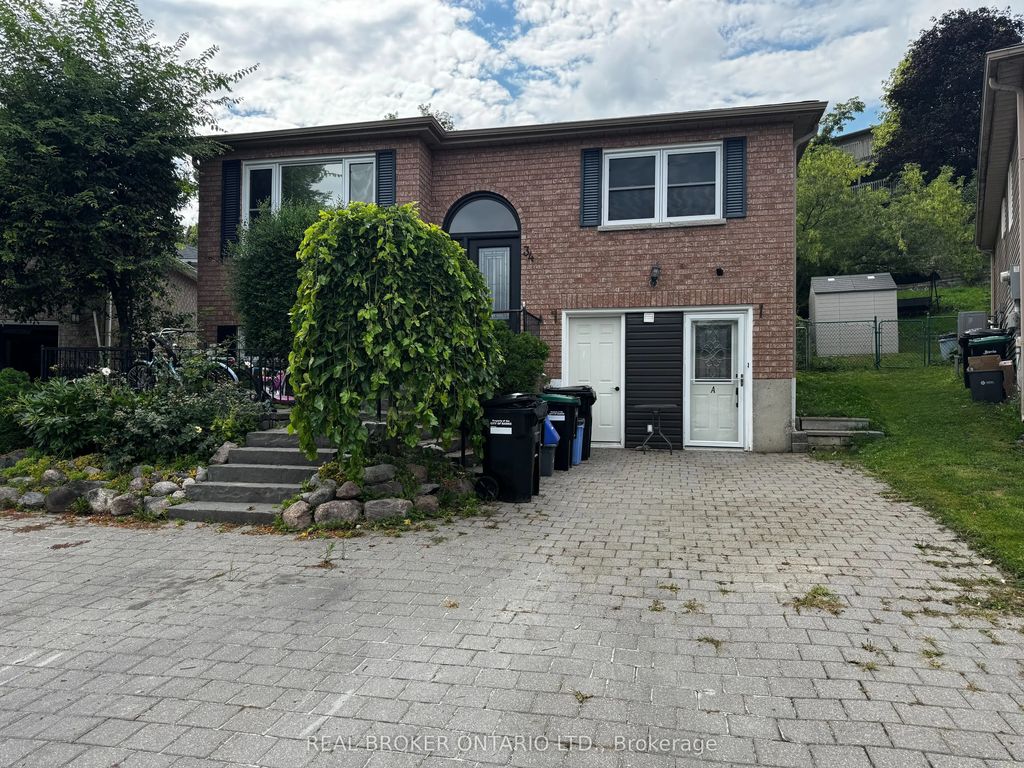 34 Engel Crescent A, Barrie