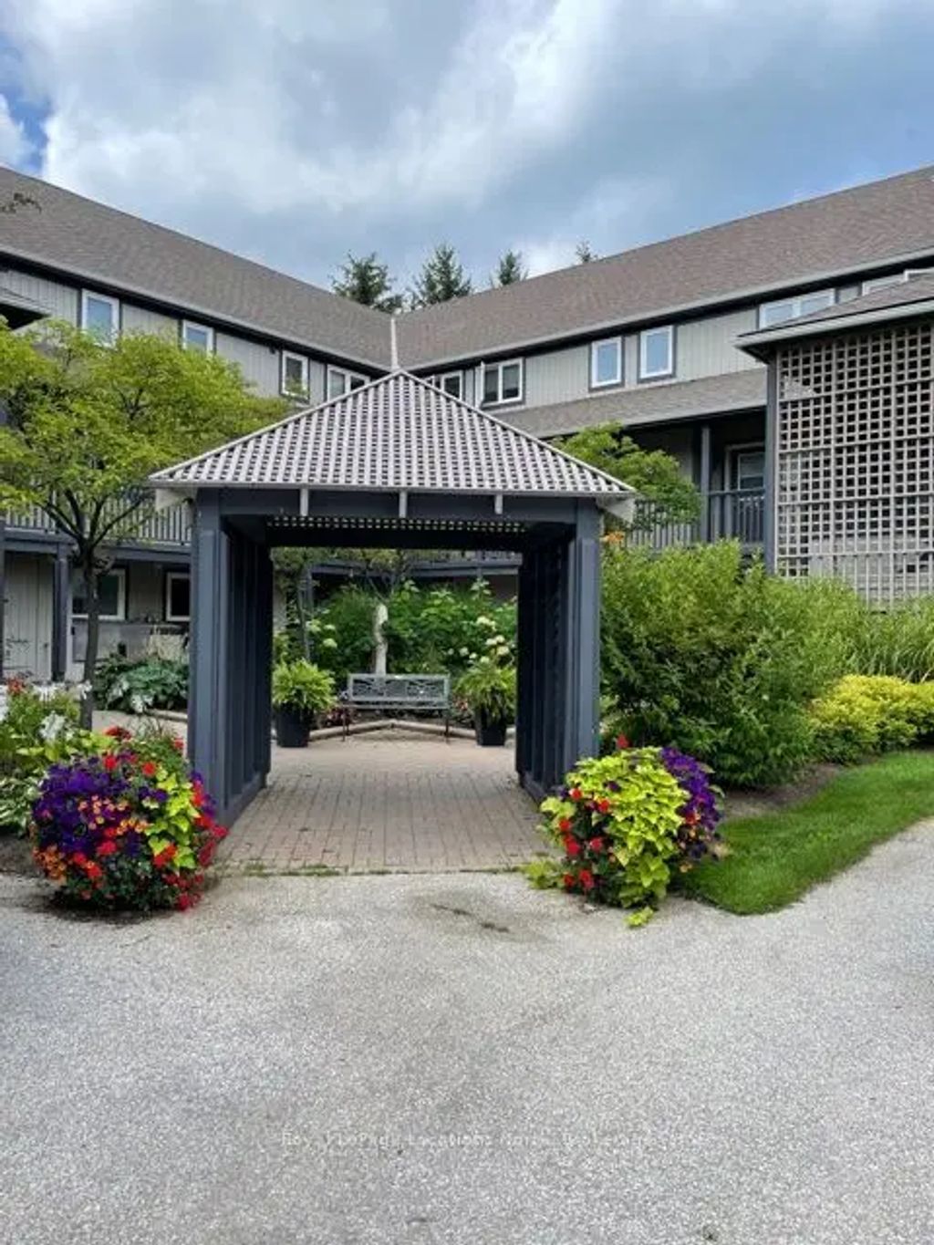 793 Johnston Park Avenue E, Collingwood