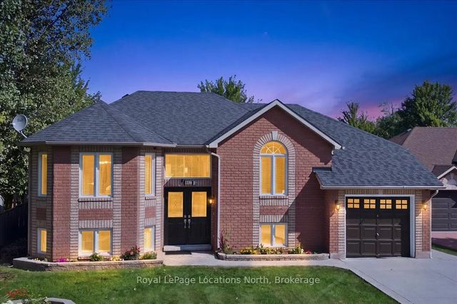 402 Ramblewood Drive, Wasaga Beach