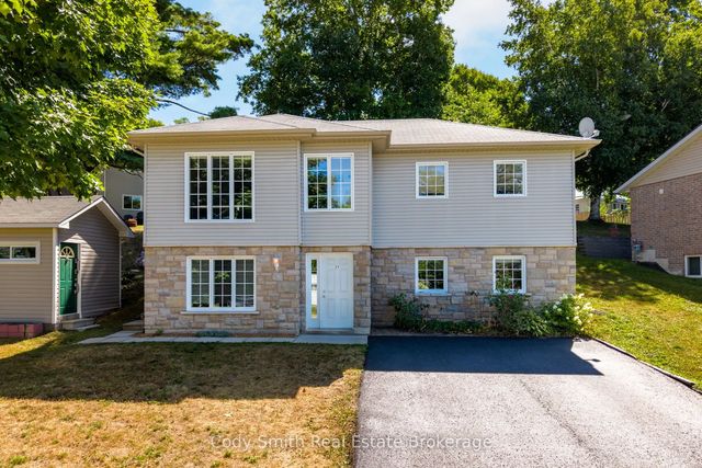 21 Church Street, Penetanguishene