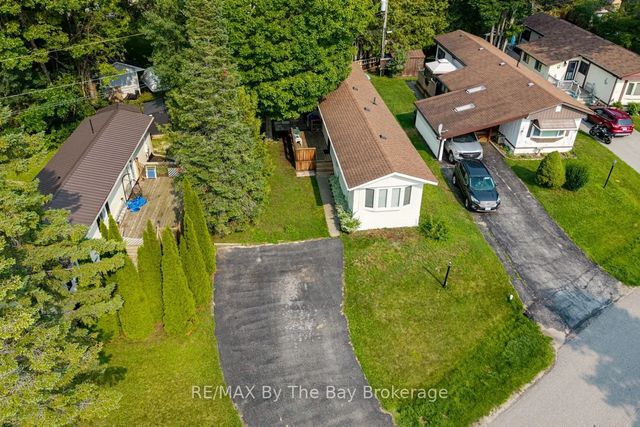 55 Georgian Glen Drive, Wasaga Beach