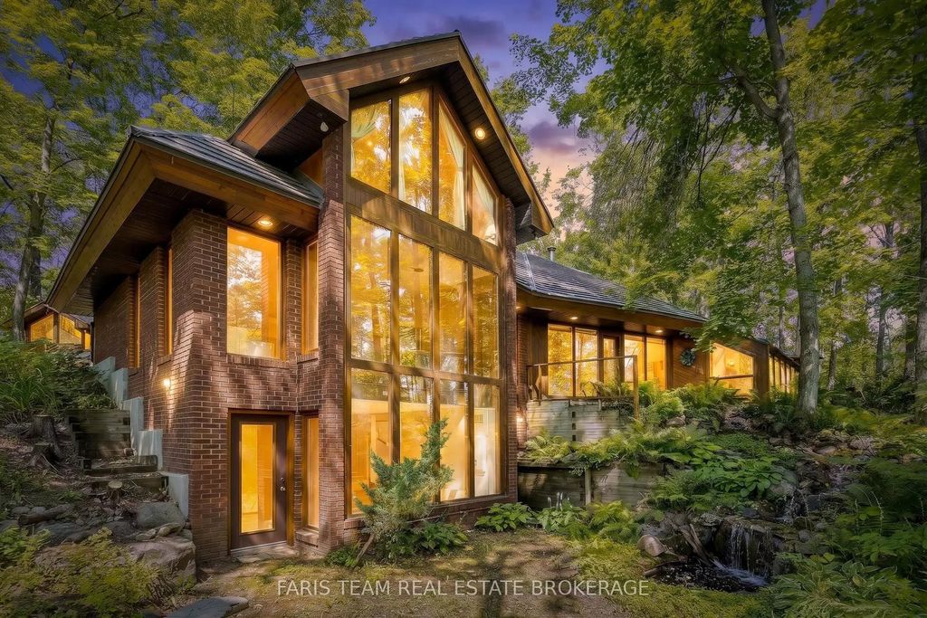 15 Scottdale Drive, Oro-Medonte