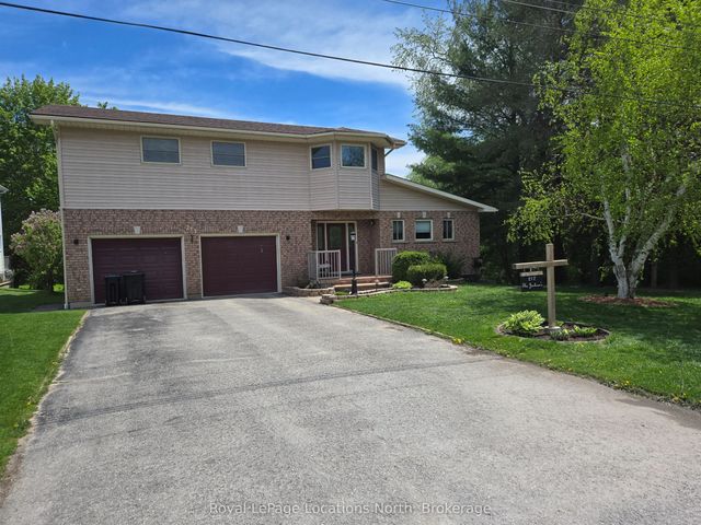 217 Dominion Drive, Clearview