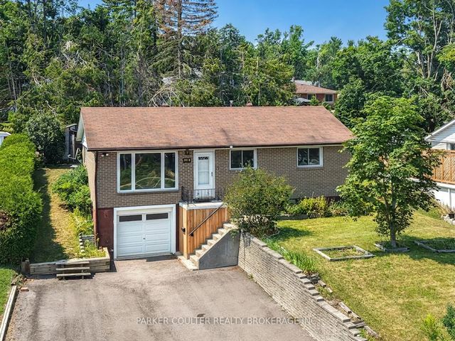 636 Mississaga Street W, Orillia