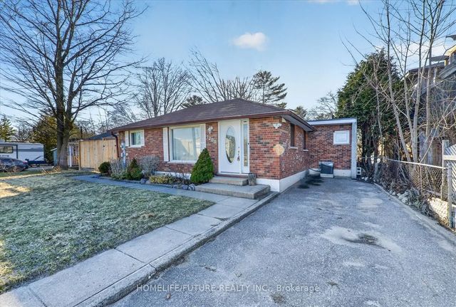 1200 Mosley Street, Wasaga Beach