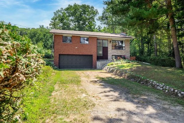 1928 Champlain Road, Tiny
