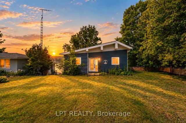 47 Moon Point Drive, Oro-Medonte