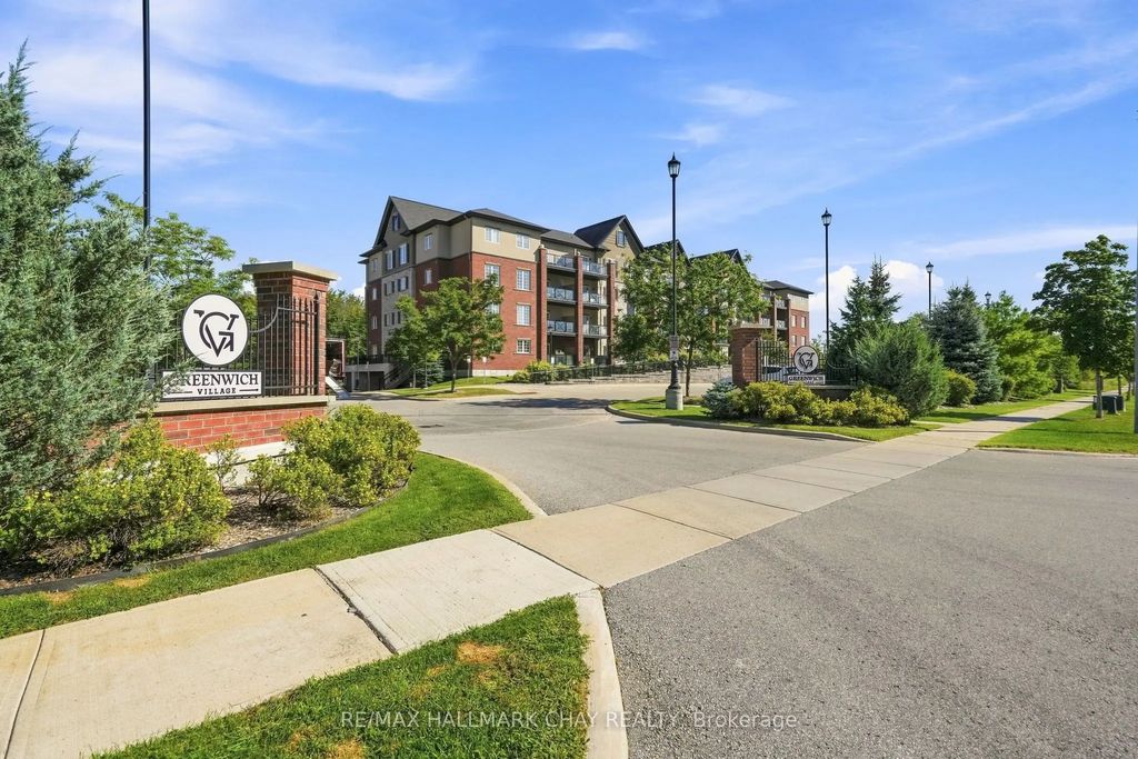 5 Greenwich Street 207, Barrie