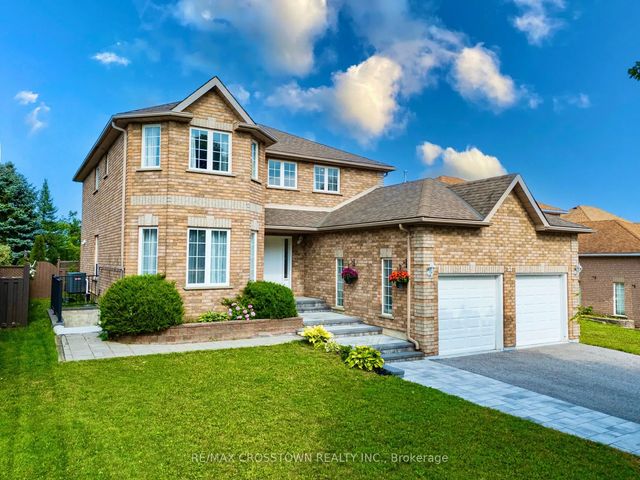31 Logan Court, Barrie