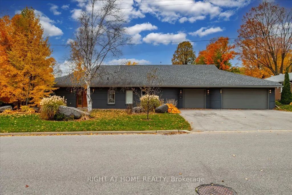 88 Cook Street, Barrie