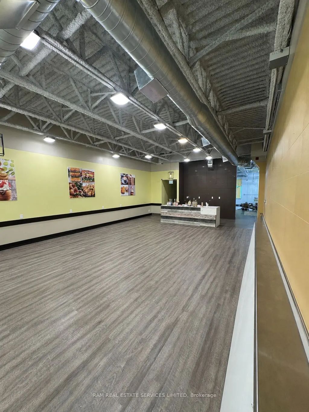 670 Balm Beach Road E 5, Midland