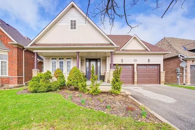 26 Regalia Way, Barrie