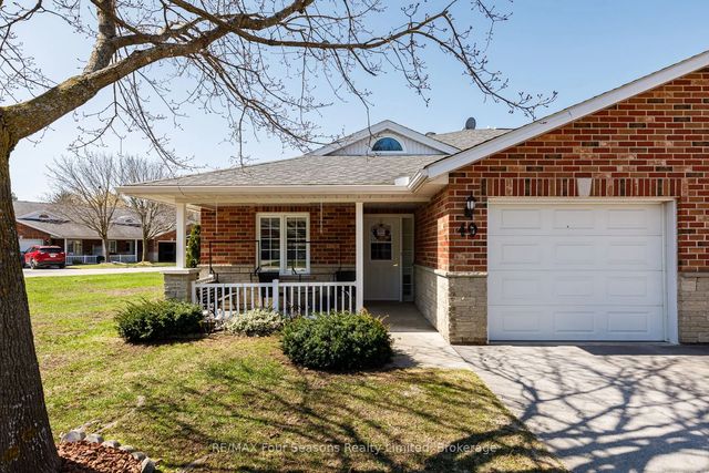 275 Huron Street 49, Clearview