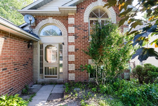 5 Goldsmith Place, Wasaga Beach