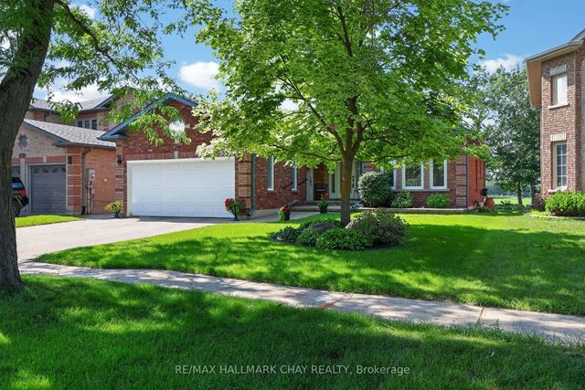 358 Livingstone Street W, Barrie
