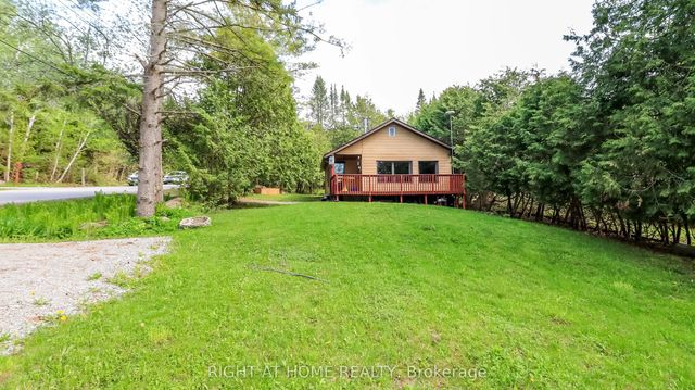 300 Albin Road, Tay