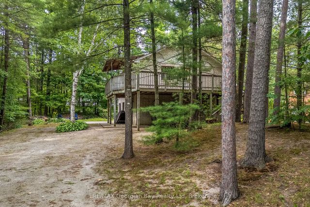 754 Lafontaine Road W, Tiny