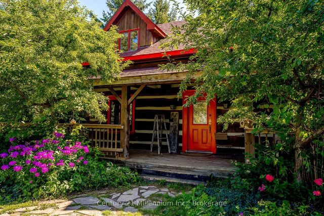 1547 County 42 Road, Clearview