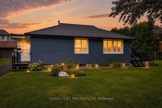976 Yonge Street, Midland