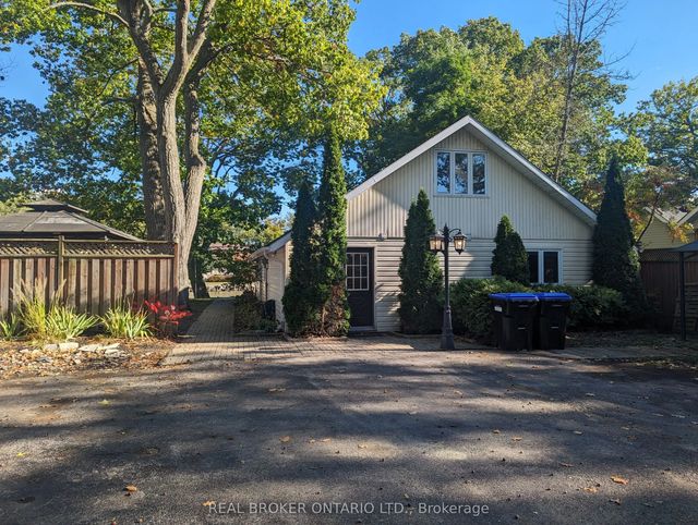 1107 Mosley Street, Wasaga Beach