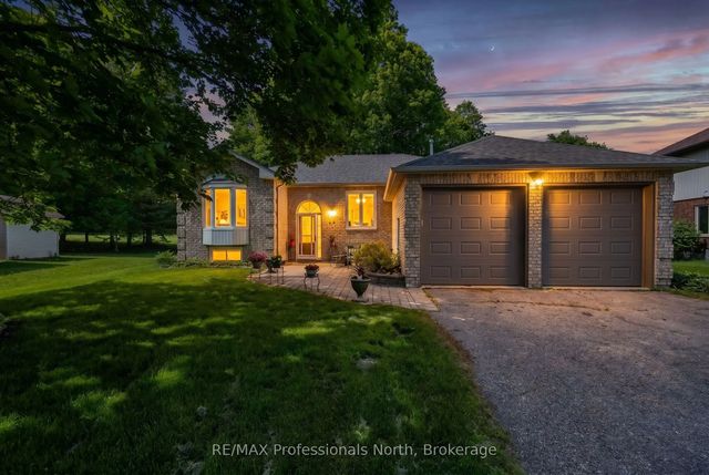 48 Fairway Crescent, Wasaga Beach