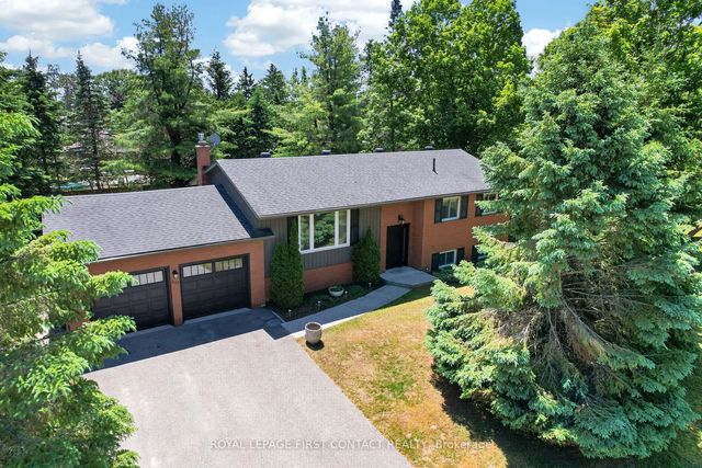 60 Willow Landing Road, Springwater