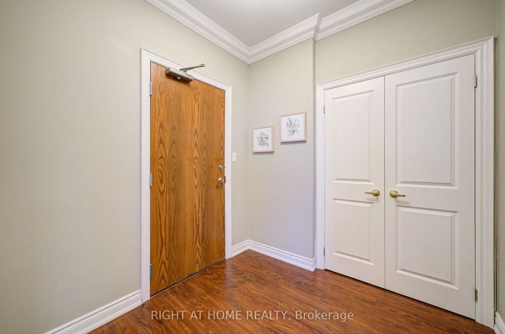 37 Ellen St N/a Ph06, Barrie