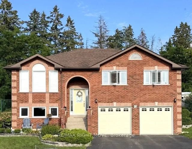 15 Watson Court, Orillia