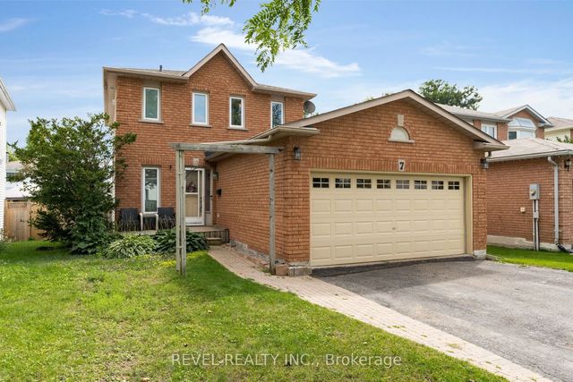 7 Penton Drive, Barrie