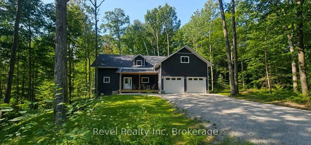 157 Desroches Trail, Tiny