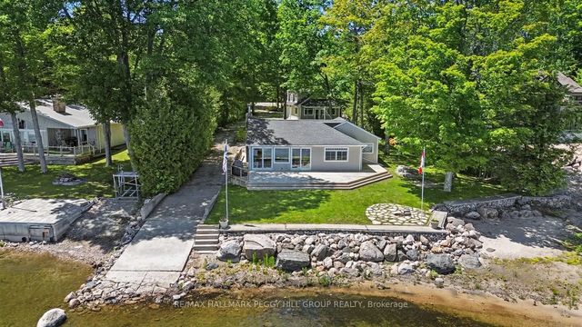 1449 Champlain Road, Tiny