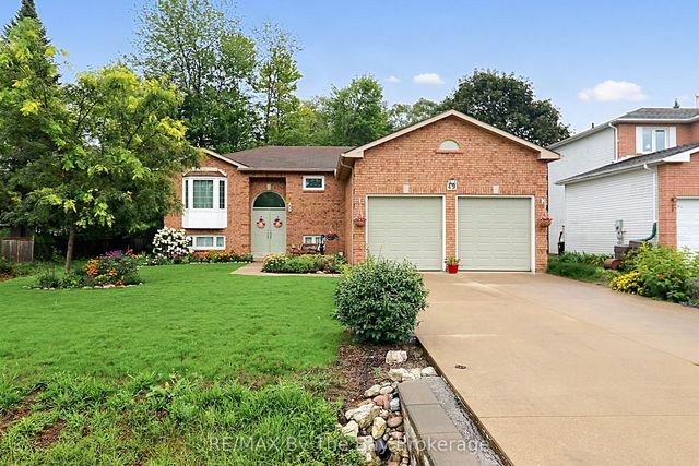 49 Royal Beech Drive, Wasaga Beach