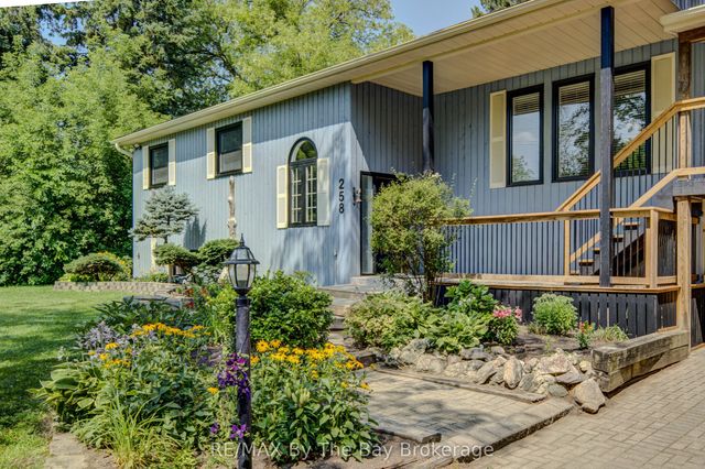 258 Sunnidale Street, Clearview