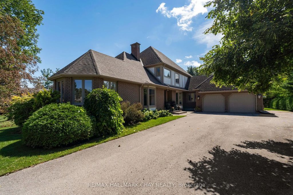 9 Howard Drive, Oro-Medonte