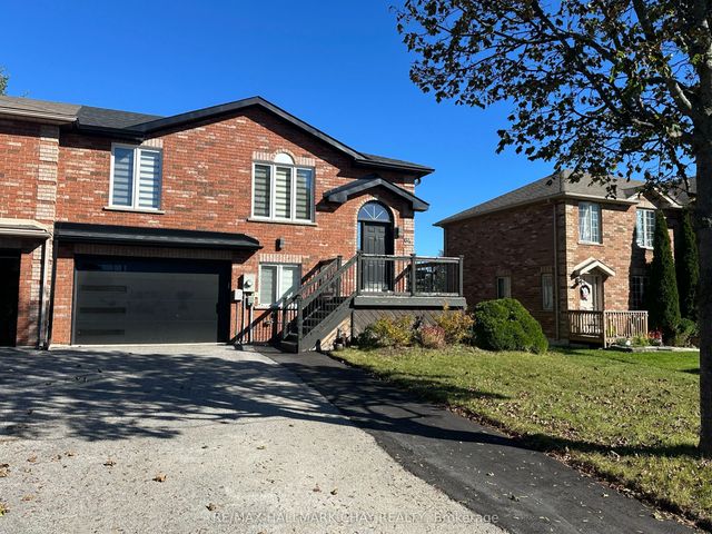 64 Logan Court, Barrie