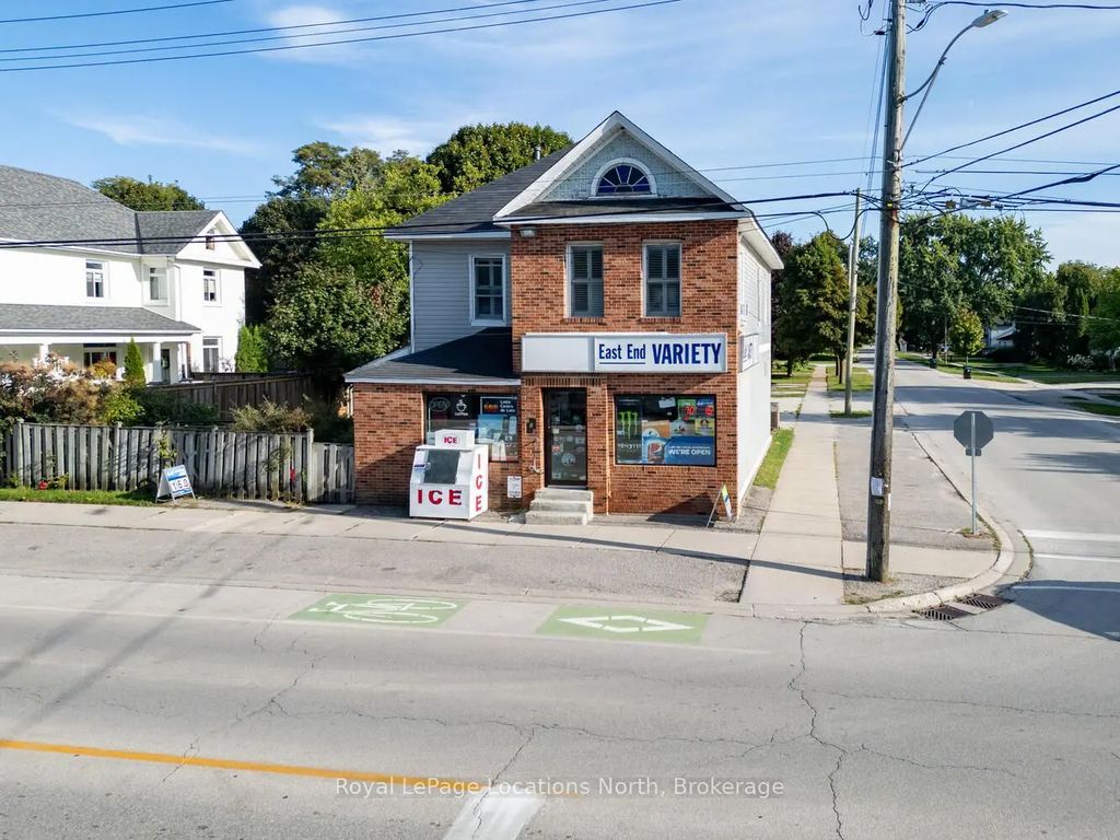 256 Ontario Street, Collingwood