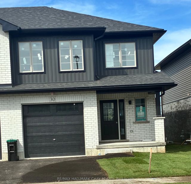 30 Strath Crescent, Springwater
