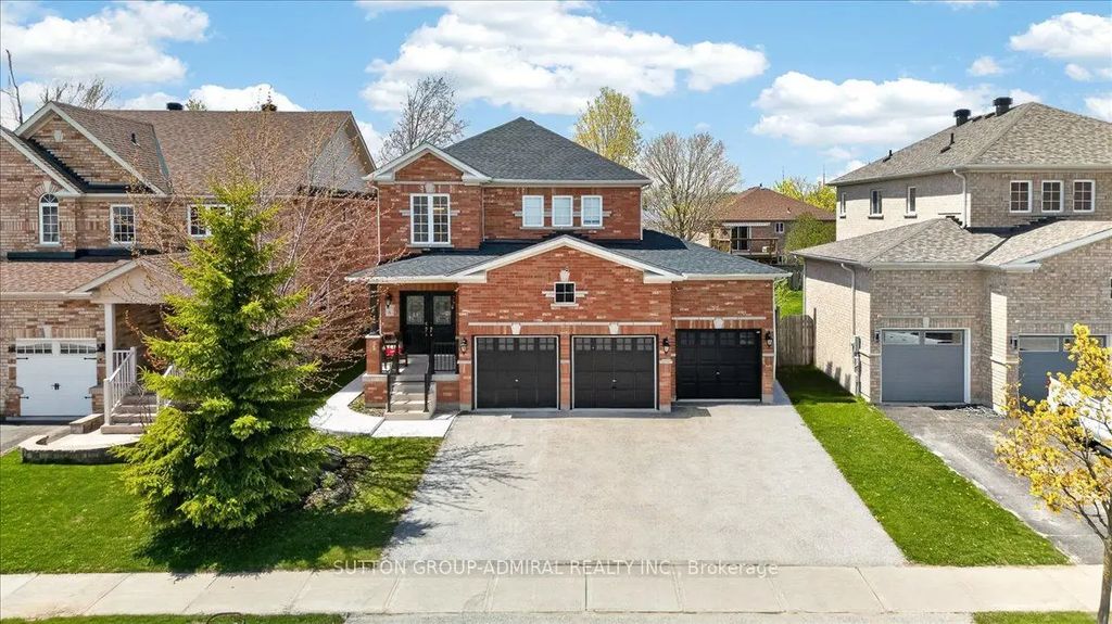 6 White Crescent, Barrie